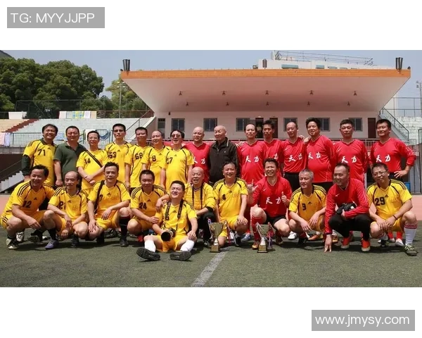 踢出青春岁月的旋律庆祝足球的辉煌与梦想